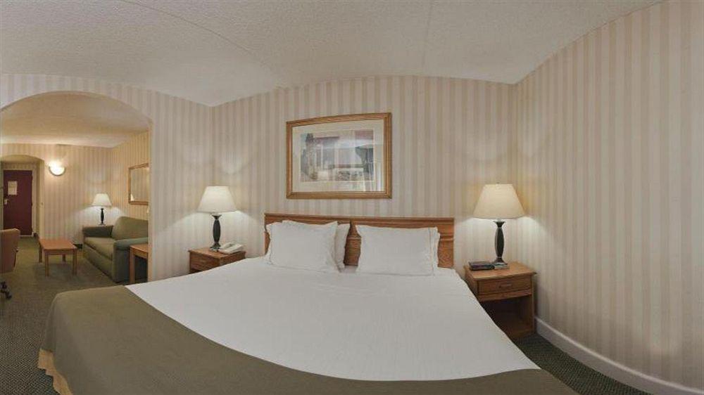 Holiday Inn Express Frazer - Malvern By Ihg Экстерьер фото
