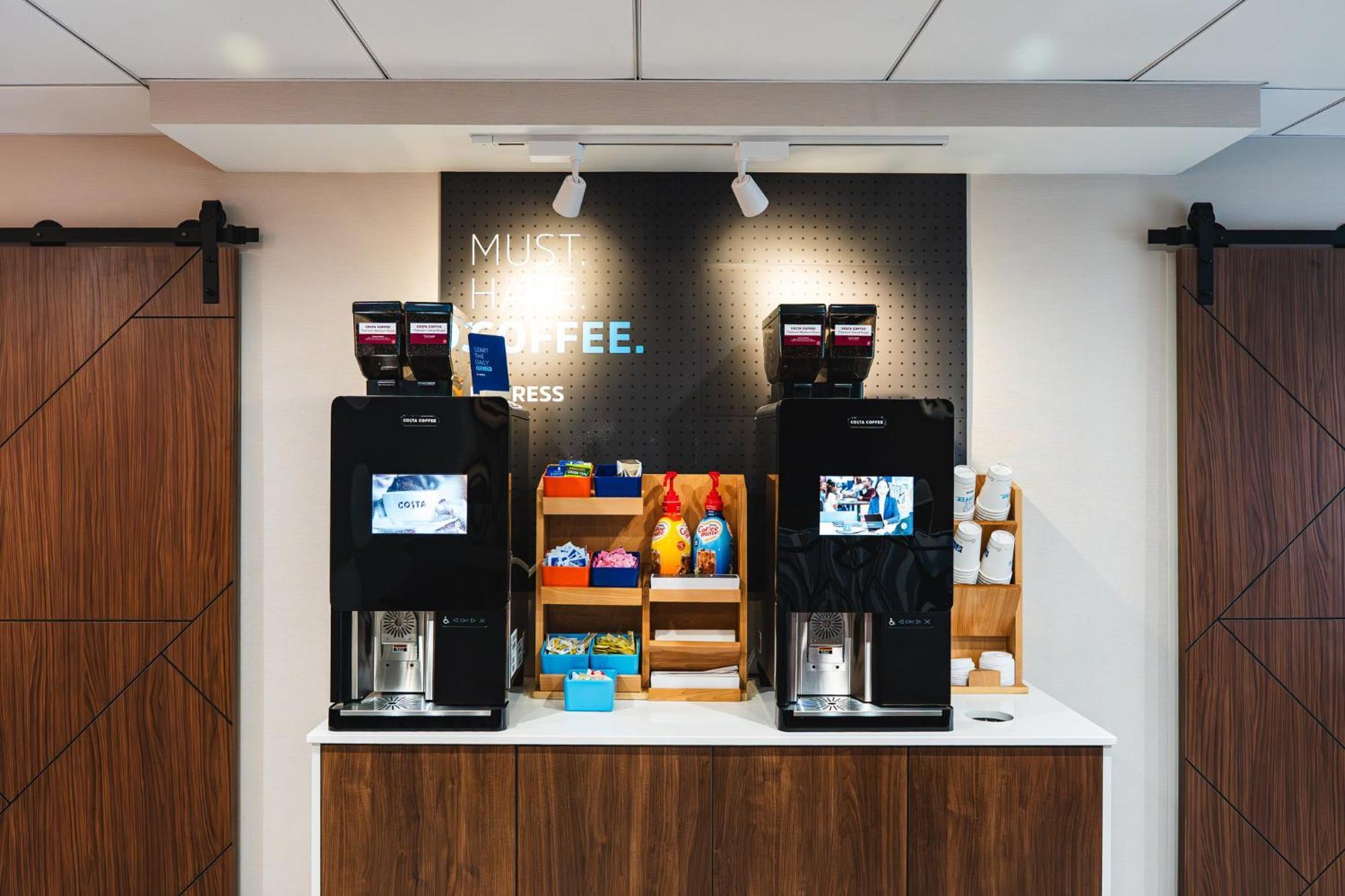 Holiday Inn Express Frazer - Malvern By Ihg Экстерьер фото